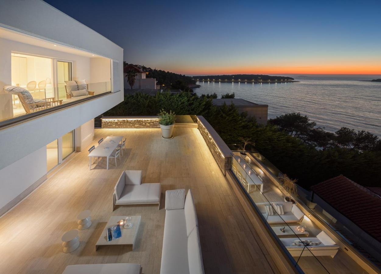 Luxury Seafront Villa Primosten Glamour With Private Pool, Sauna And Gym At The Beach In Primosten Exterior photo