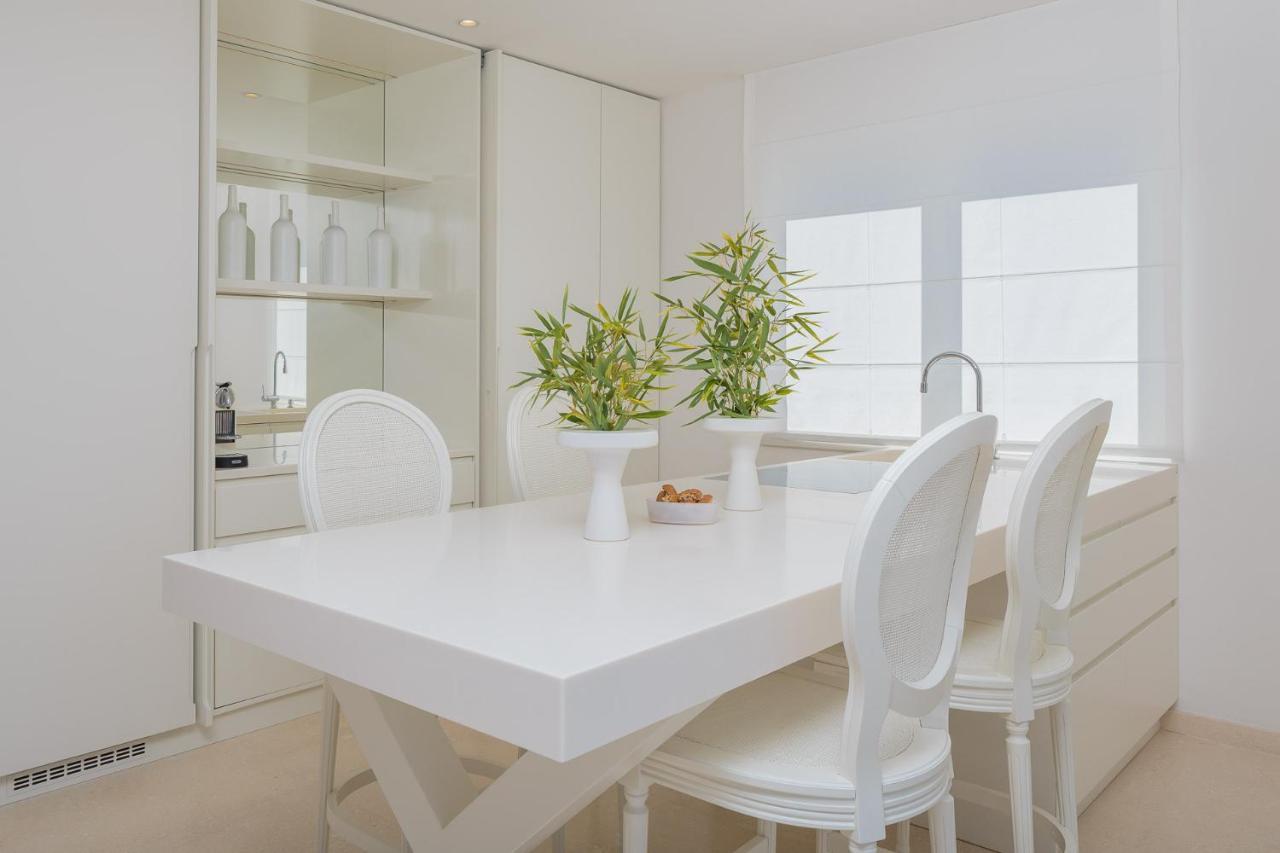 Luxury Seafront Villa Primosten Glamour With Private Pool, Sauna And Gym At The Beach In Primosten Exterior photo